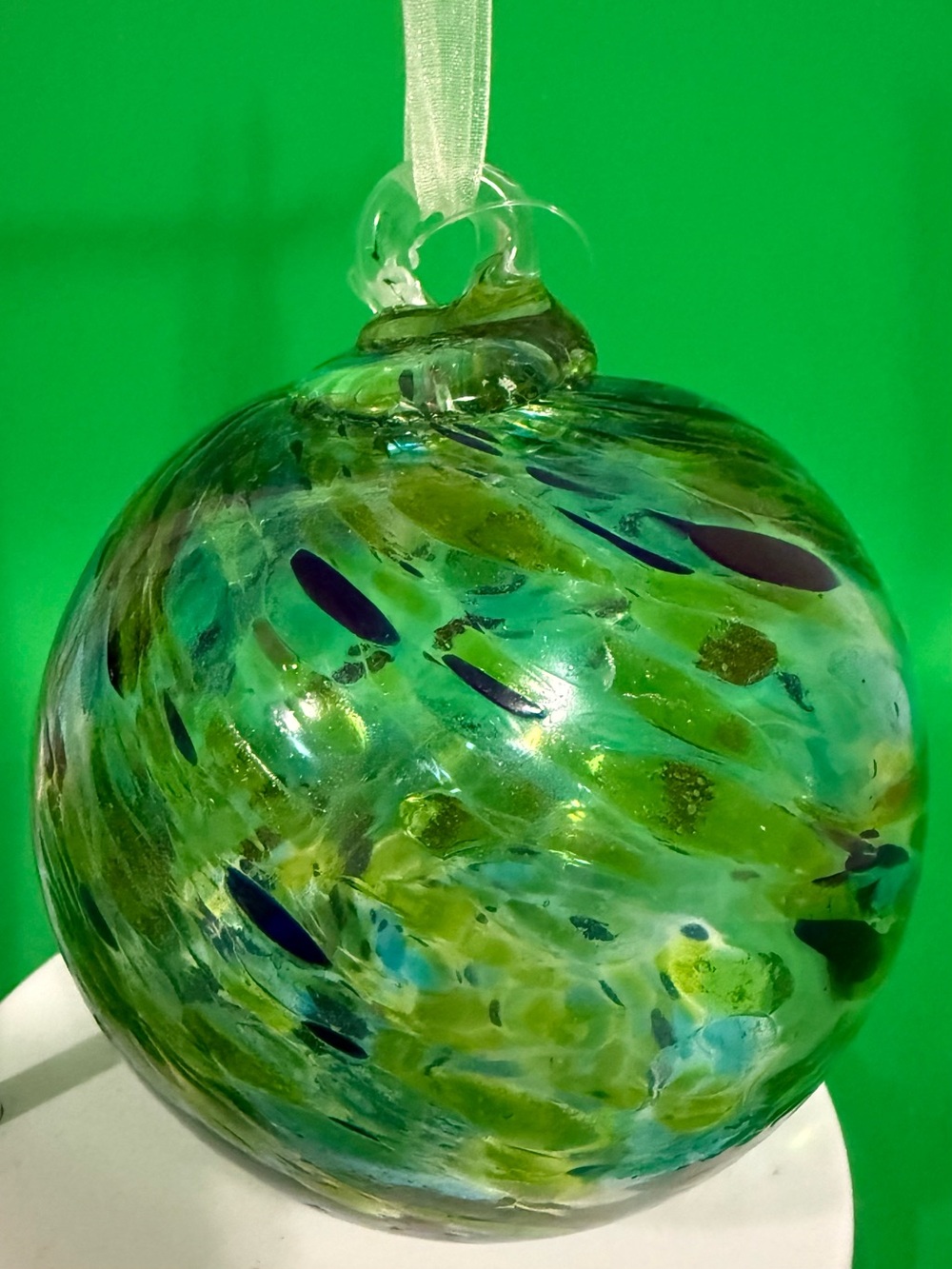 Giftcraft Gift Gallery Art Glass Friendship Ball Hand Blown Green Blue 4"